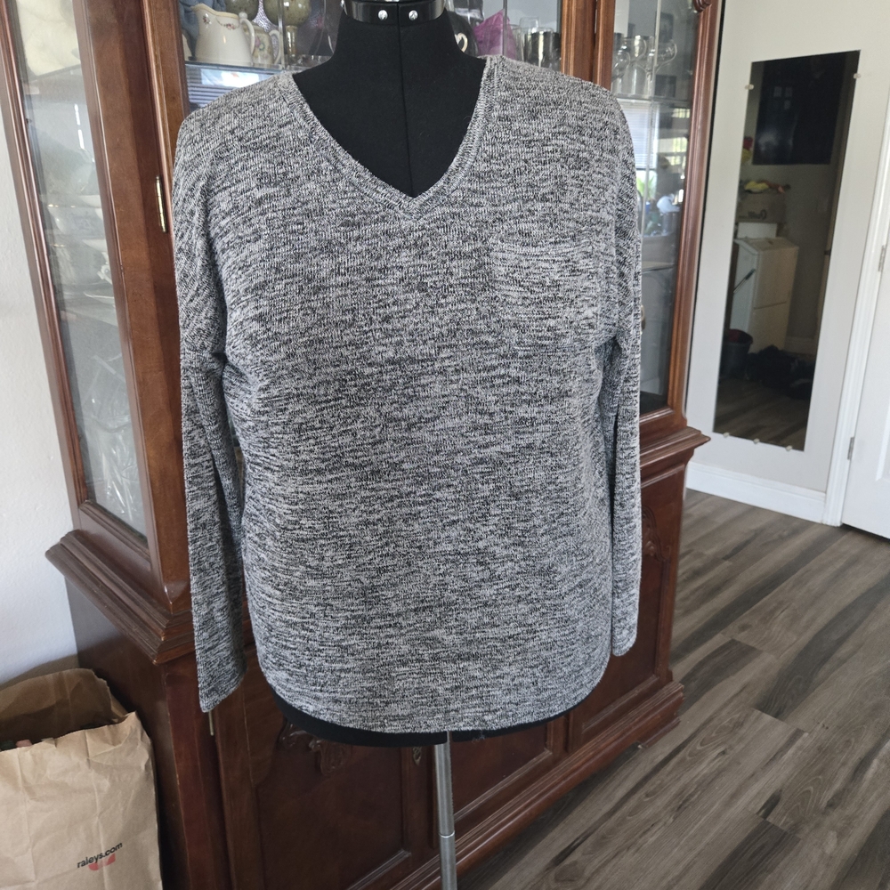 Merona Women's Black and Gray V-Neck Sweater